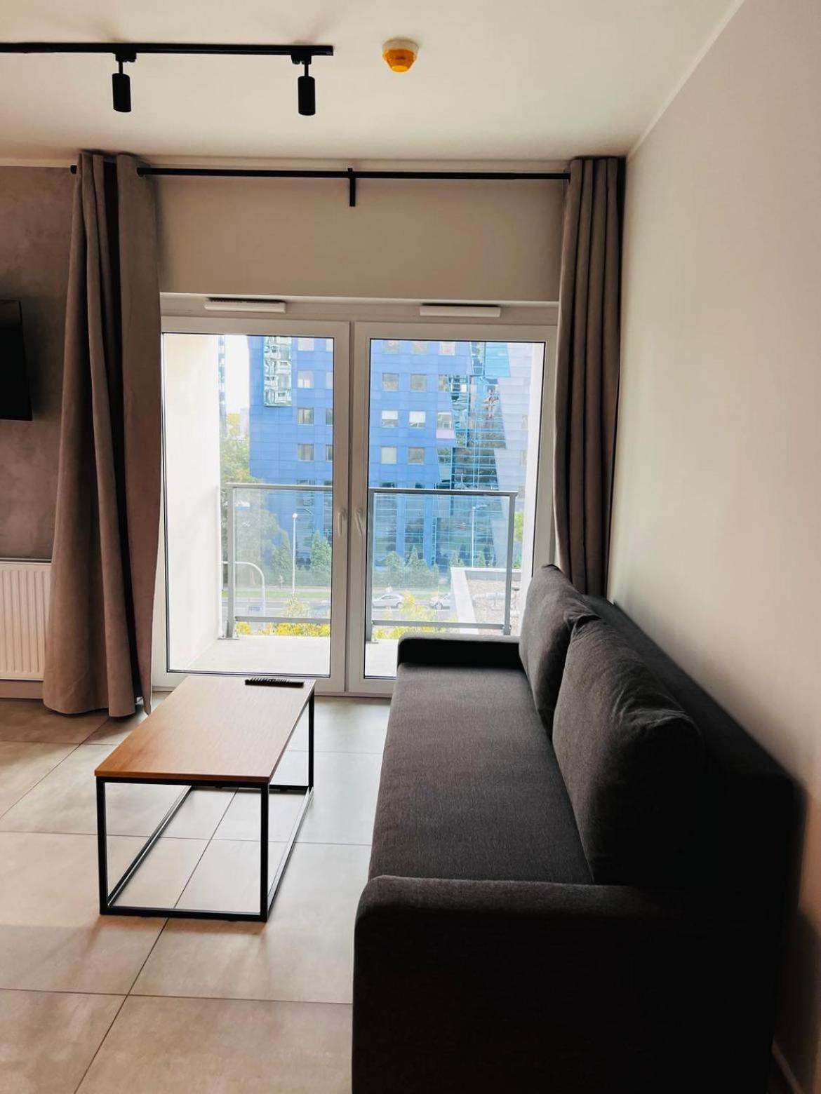 Property Apart - Legnicka Business Center Breslau Exterior foto